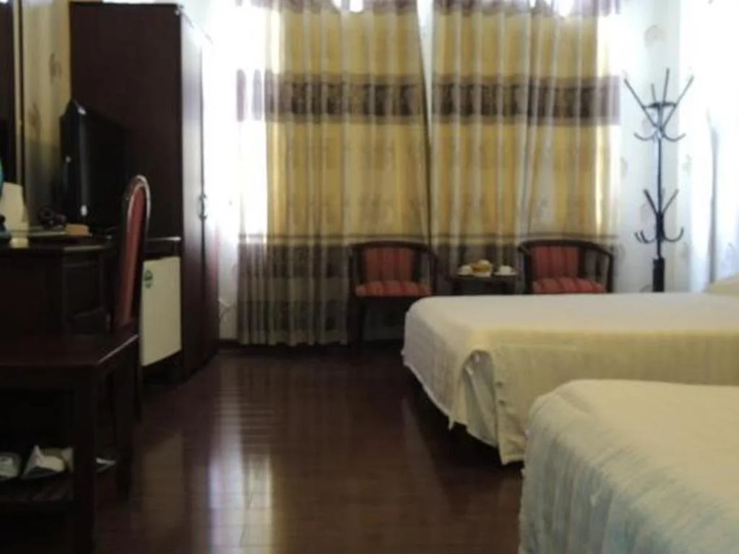 Phuong Dong Hotel