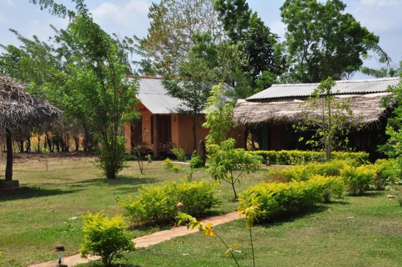 Liyon Rest