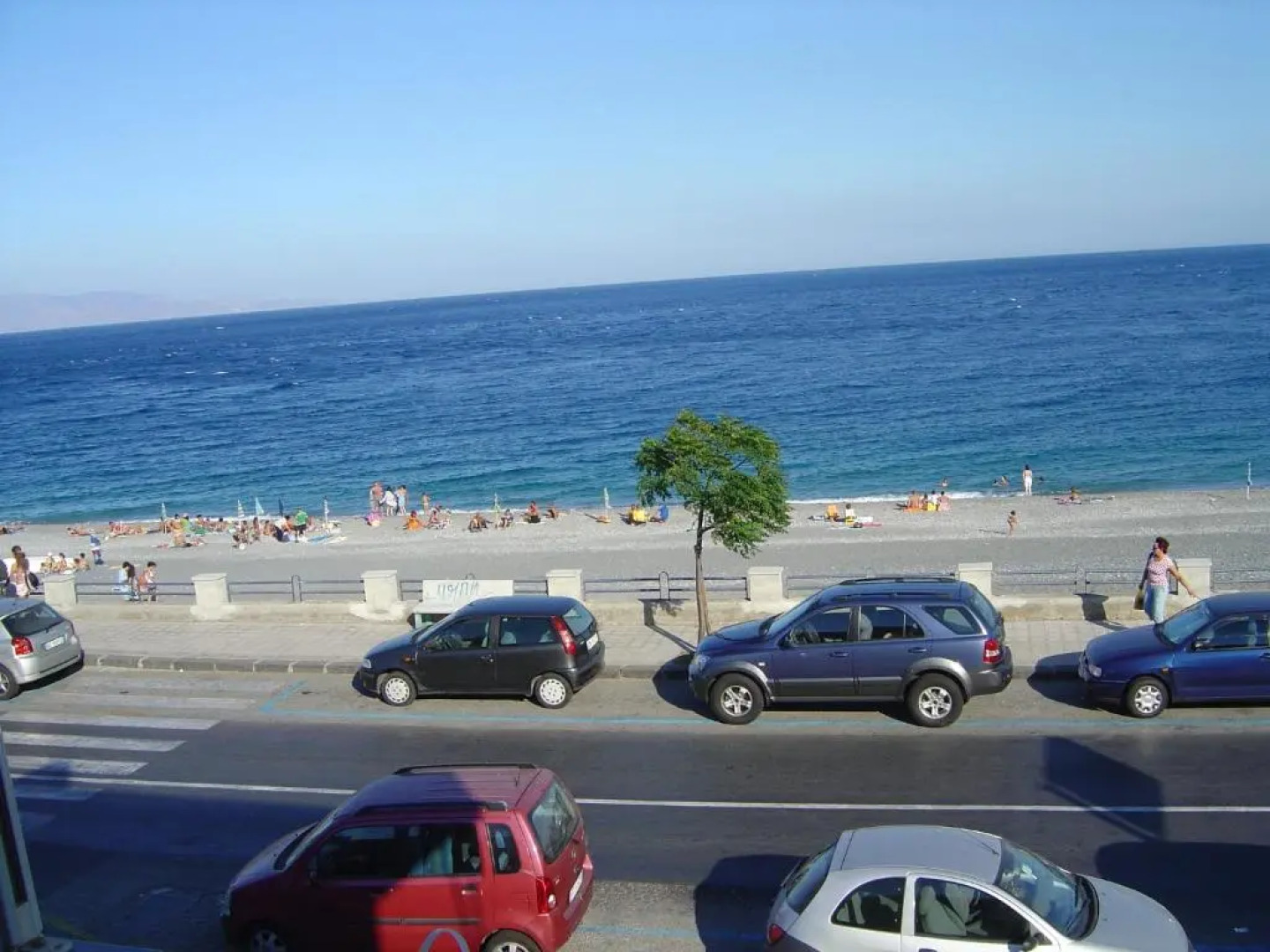 Mirone Apartment FRONTE MARE beachfront house