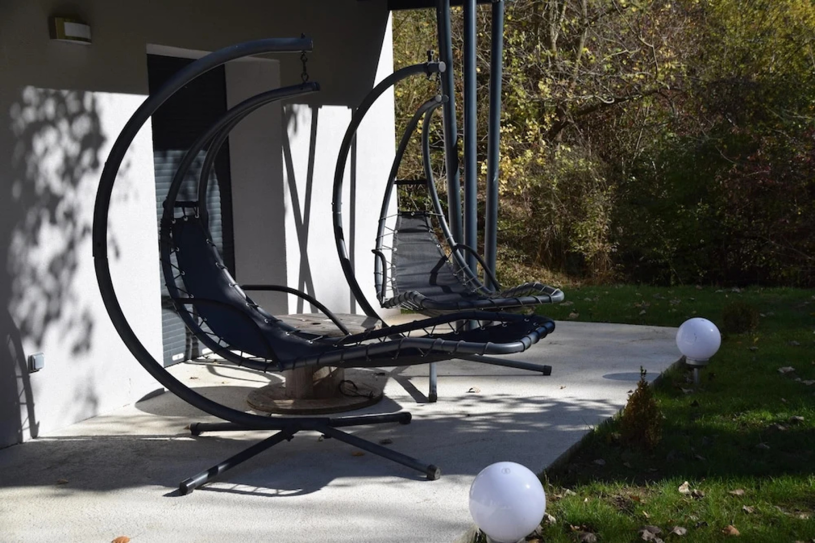 Villa With 4 Bedrooms in Mostuéjouls, With Wonderful Lake View, Privat