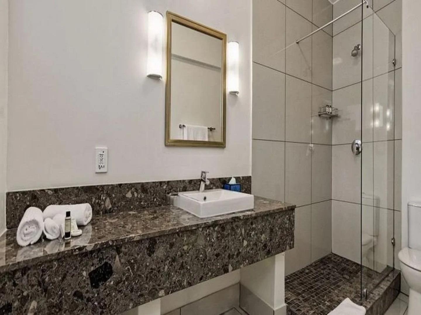 Ascot Boutique Hotel