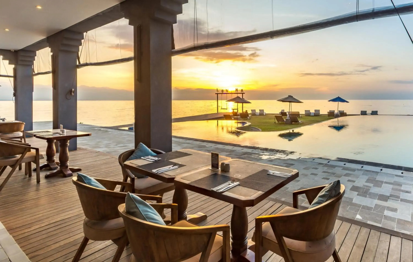 Lovina Beach Club & Resort