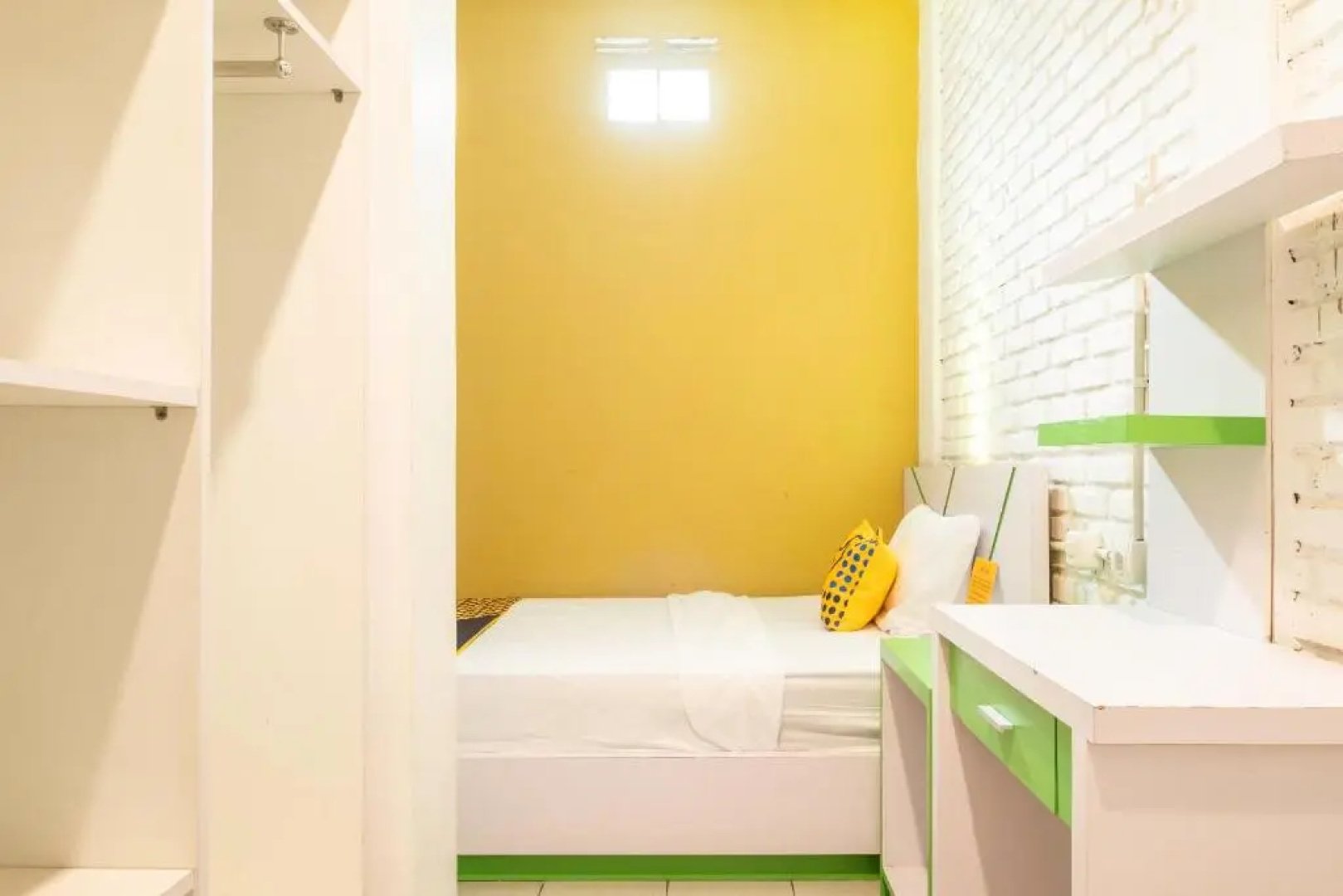 SPOT ON 2080 Rumah Kita Residence
