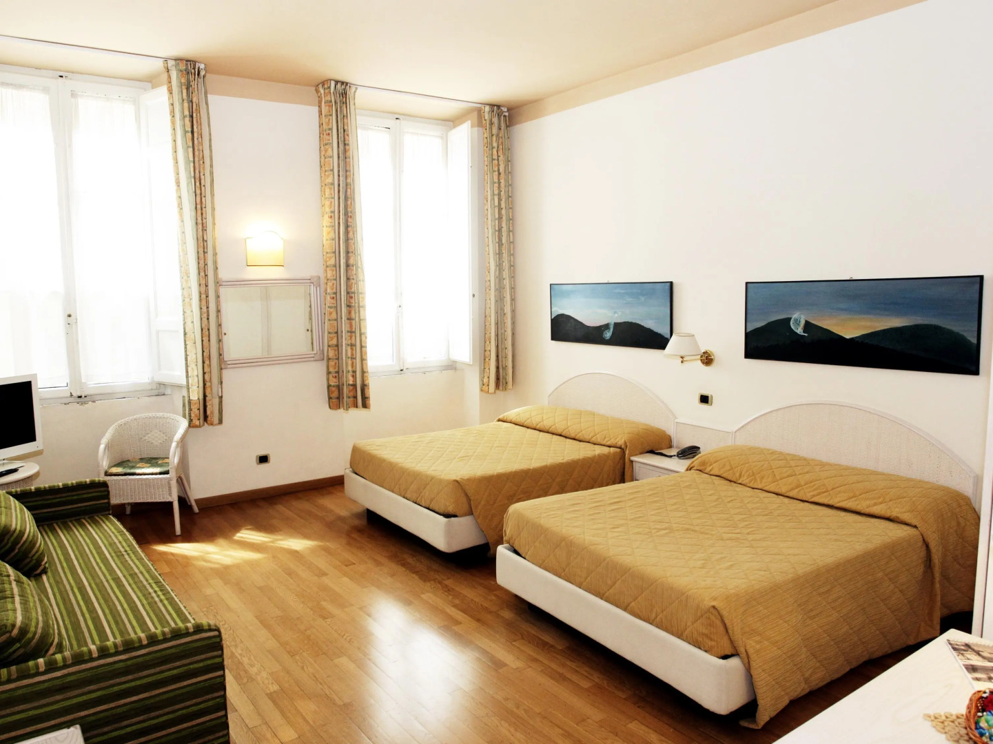 Piazza Paradiso Accomodation