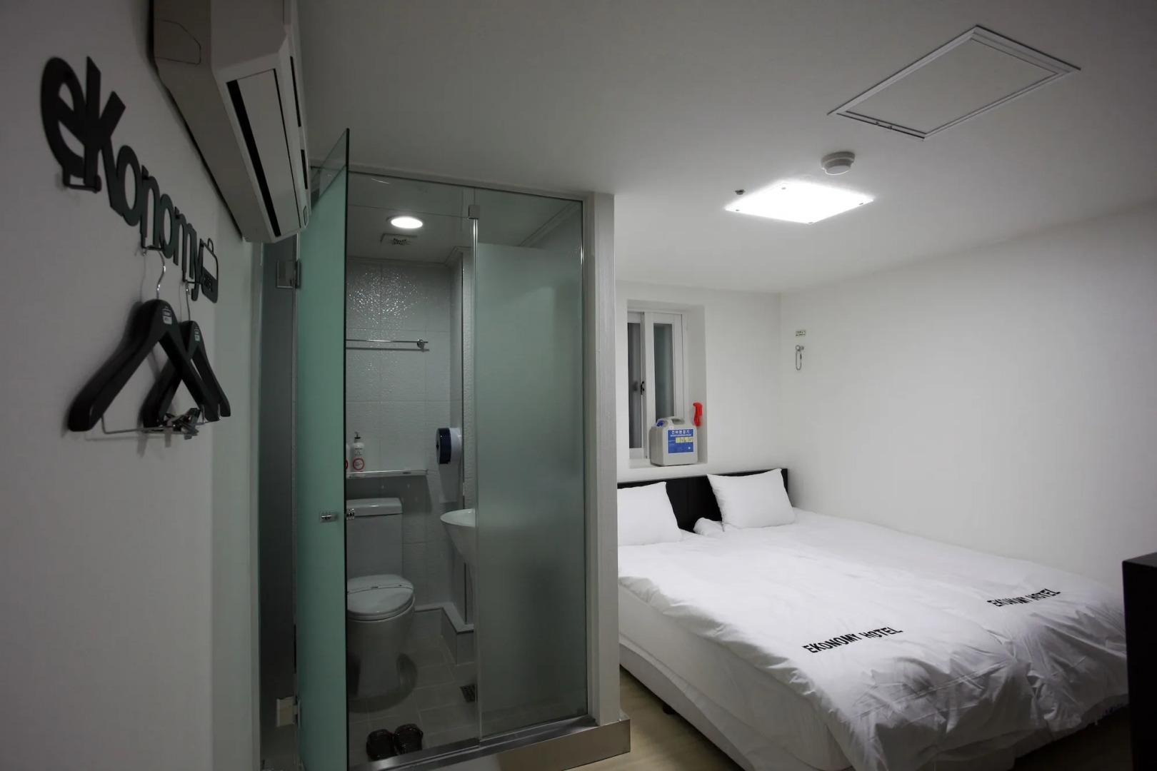 Ekonomy Hotel Myeongdong premier