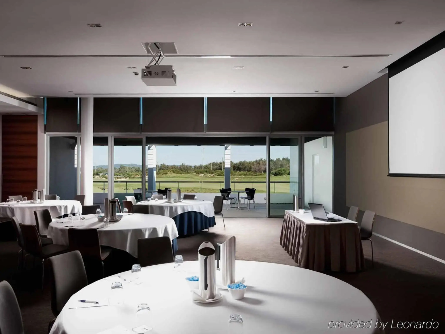 Pullman Magenta Shores Resort