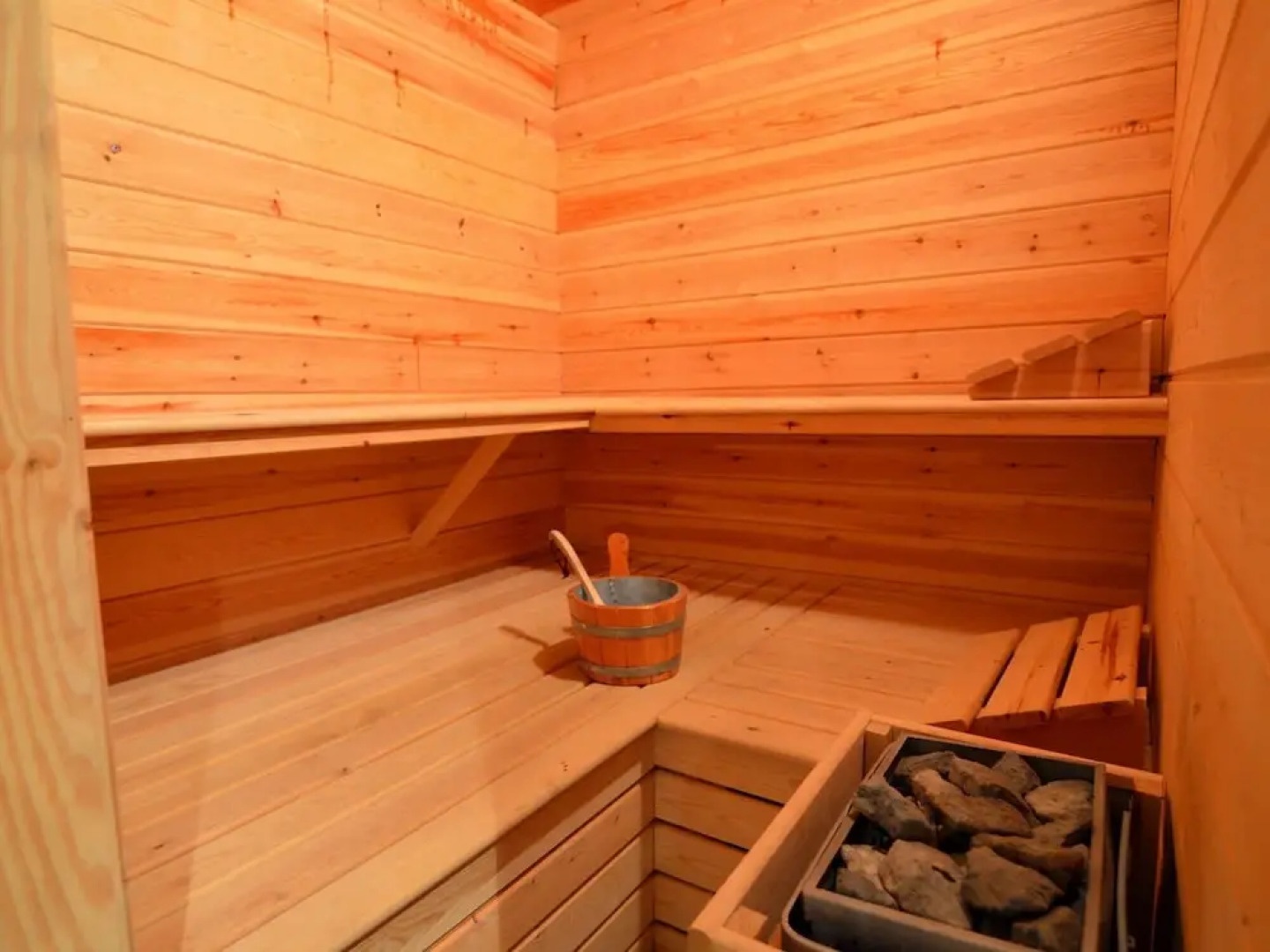 Magnificent Manor in Vresse-sur-semois With Sauna