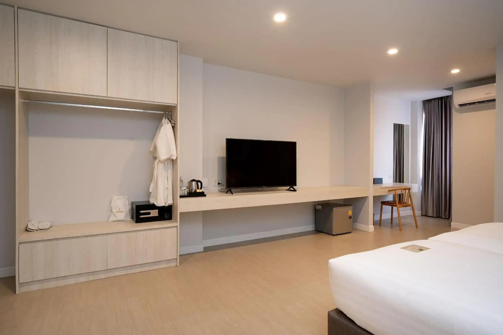 The Pride Hotel , Phitsanulok