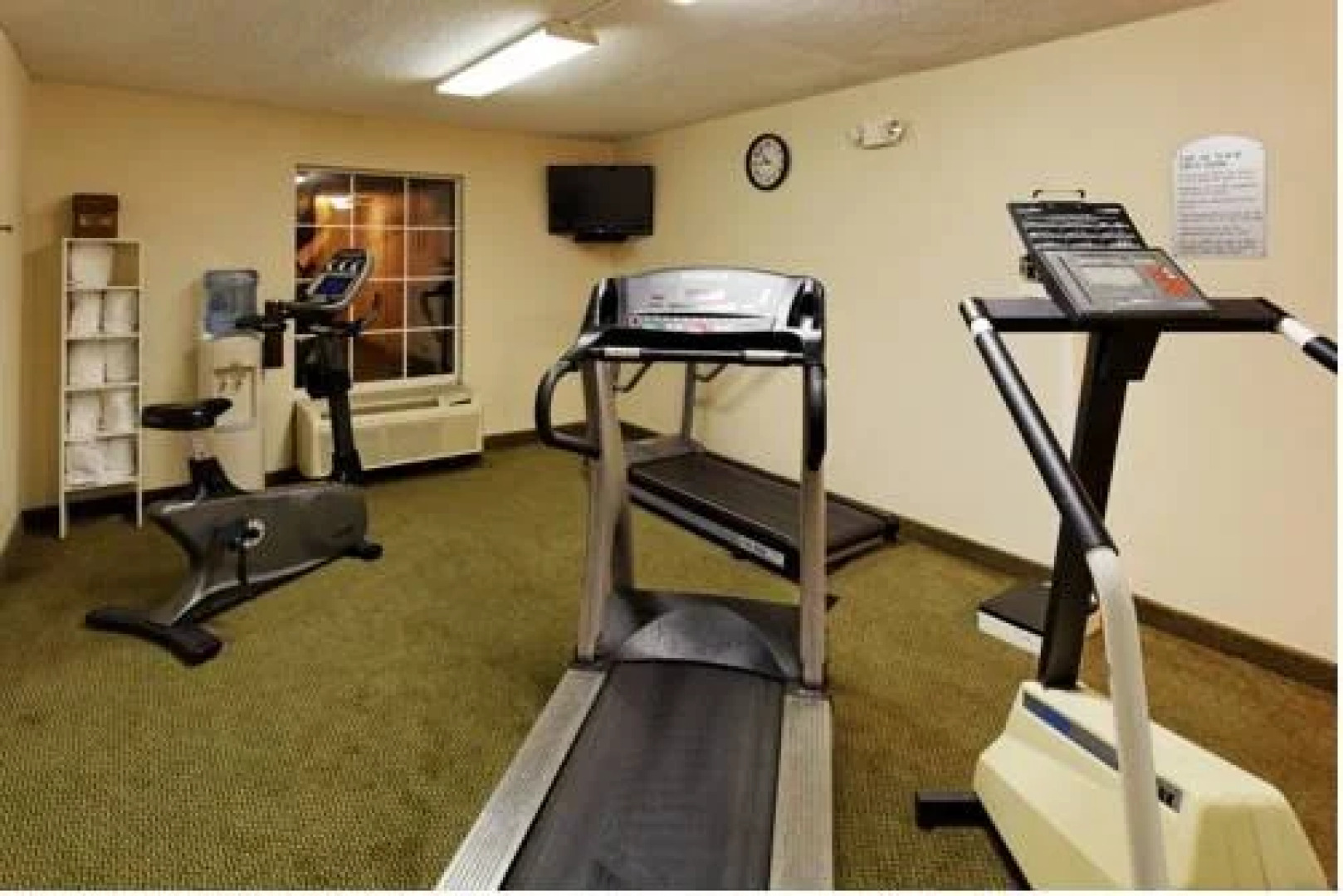 亨茨维尔大学路智选假日酒店(Holiday Inn Express Hotel & Suites Huntsville University Drive)