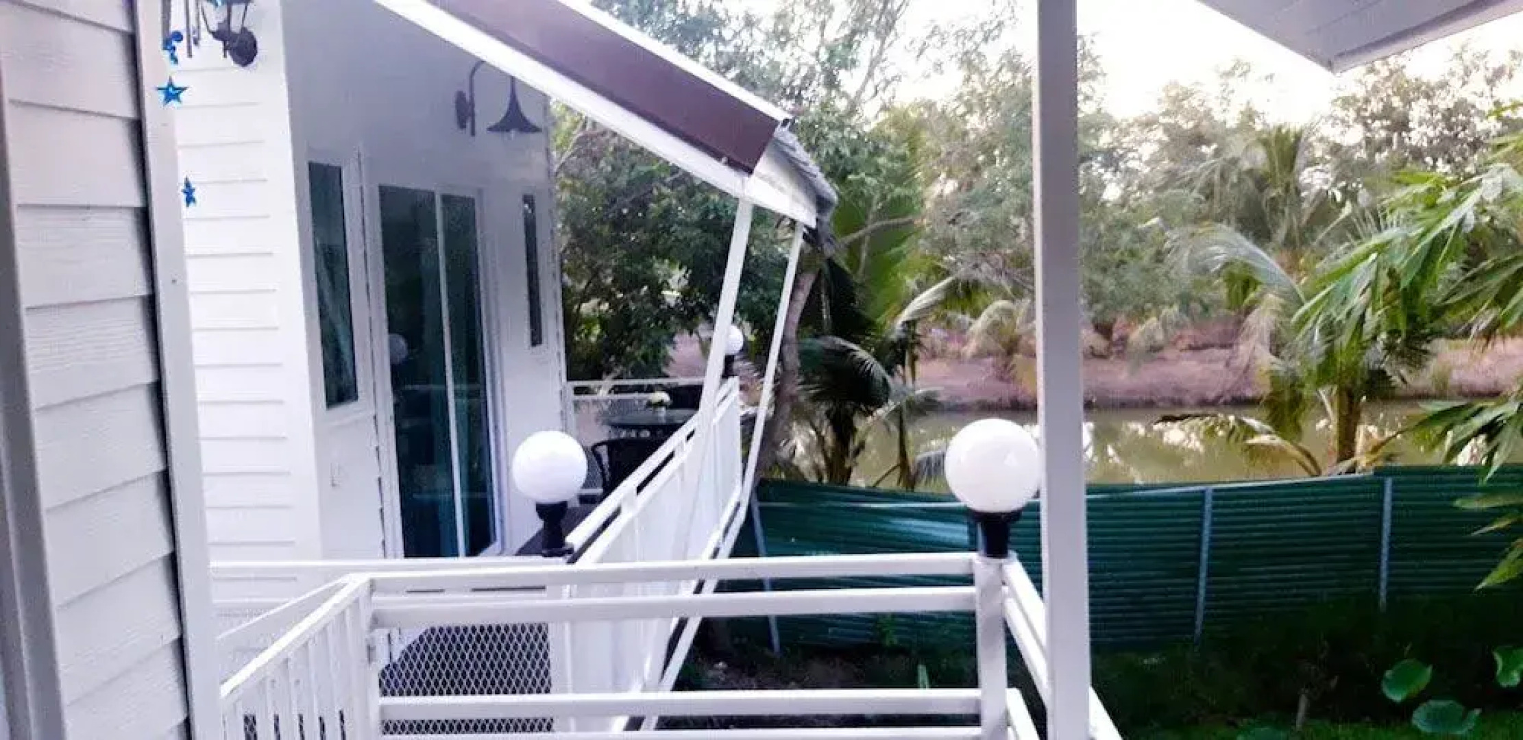 Baan ing tara Salaya