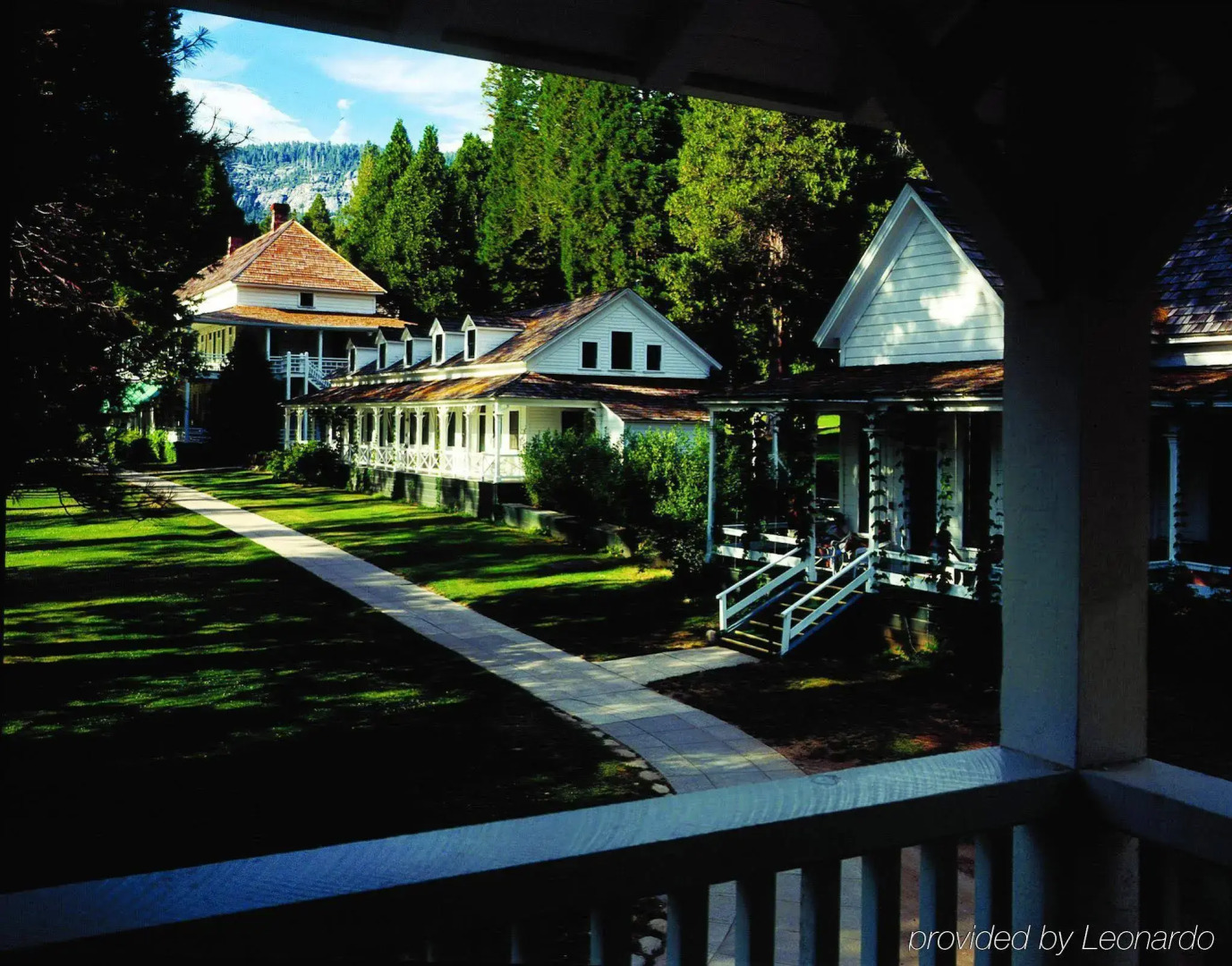 Wawona Hotel