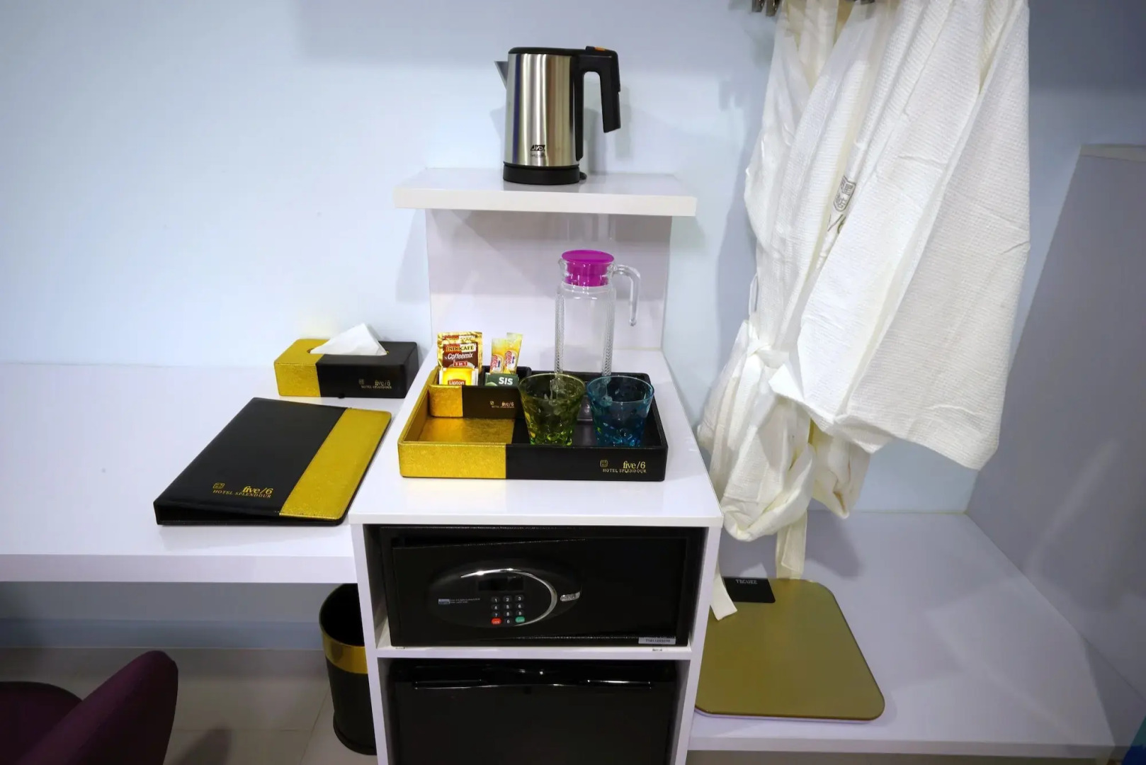 five6 Hotel Splendour