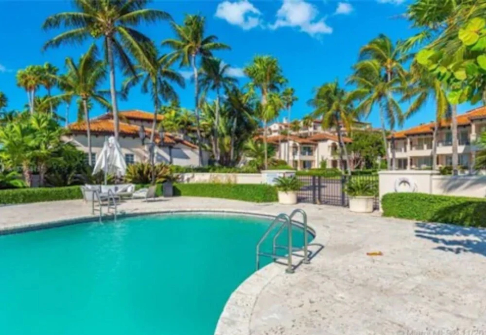 Beautiful Exclusive Fisher Island 3 En-suite Bedroom Apartment With Ocean and Pool Views 6 Guests