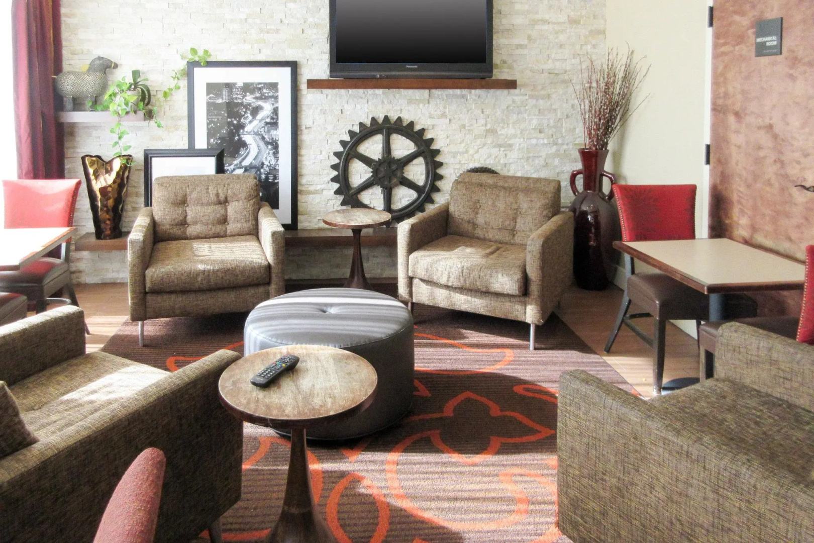 Spark by Hilton Atlanta Airport South College Park