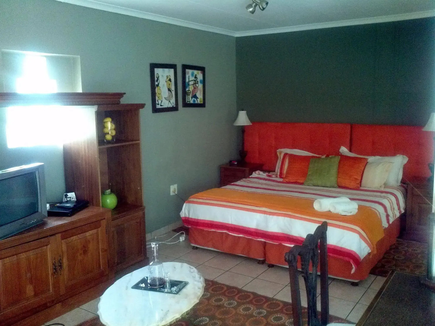 5th Avenue Guest House