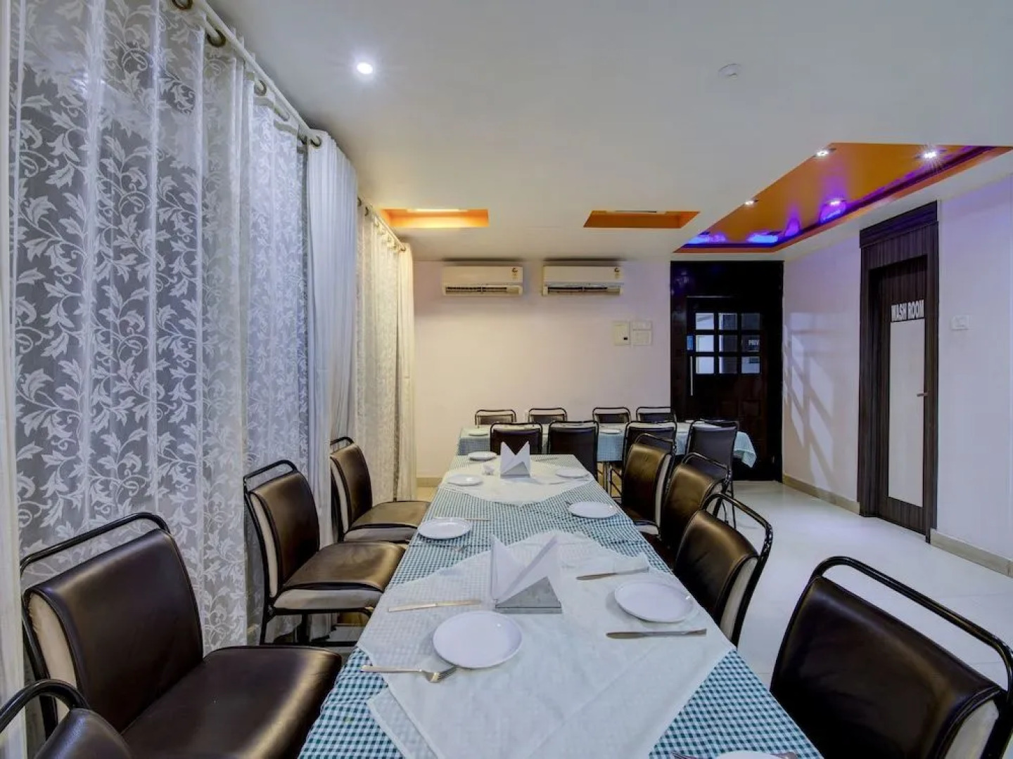 OYO 4275 Hotel Sunraj Residency
