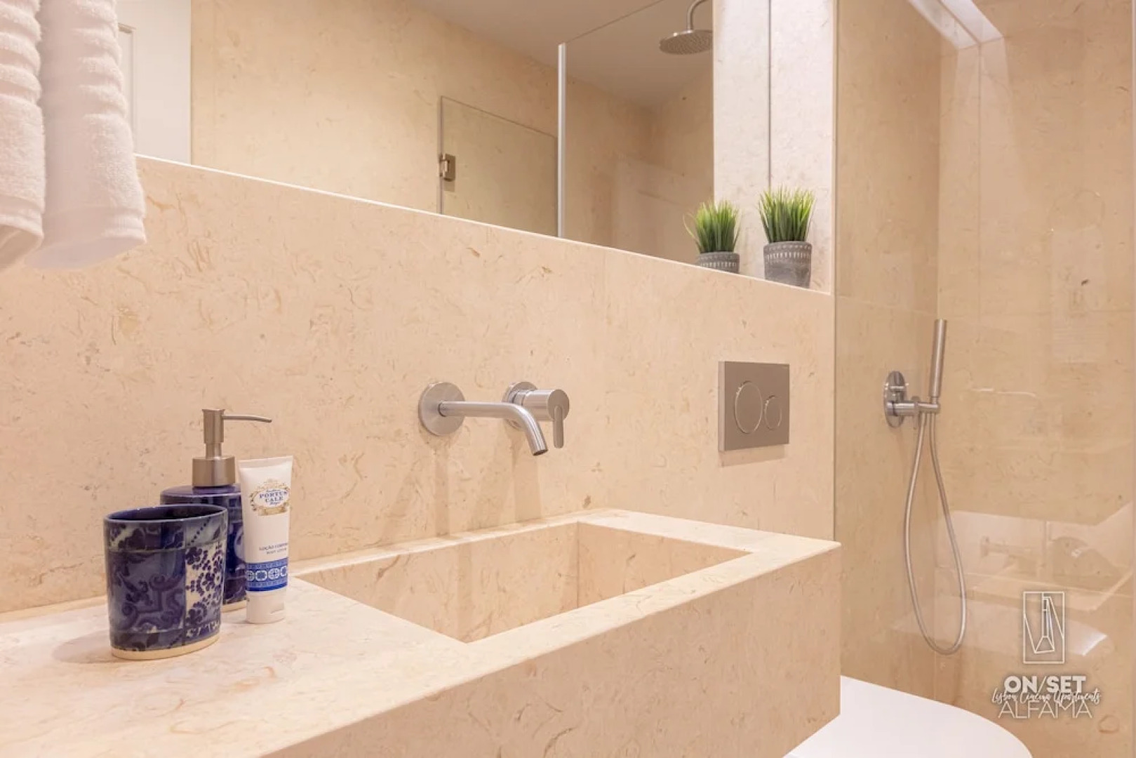 ON/SET Alfama - Lisbon Cinema Apartments