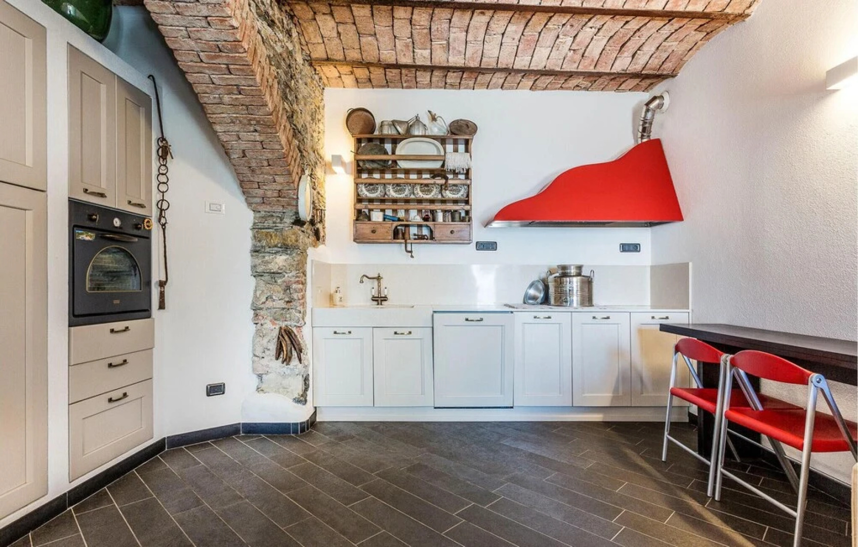 Awesome Home in Recco With Outdoor Swimming Pool, Wifi and 6 Bedrooms