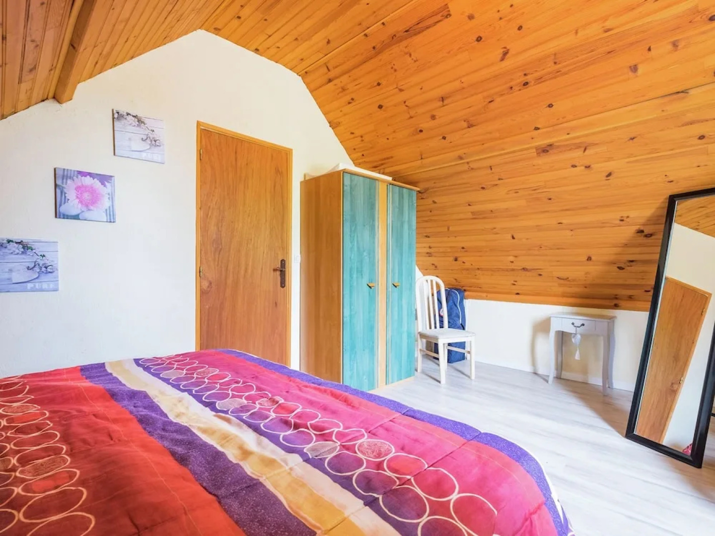 Modern Holiday Home in Marquay with a Private Swimming Pool