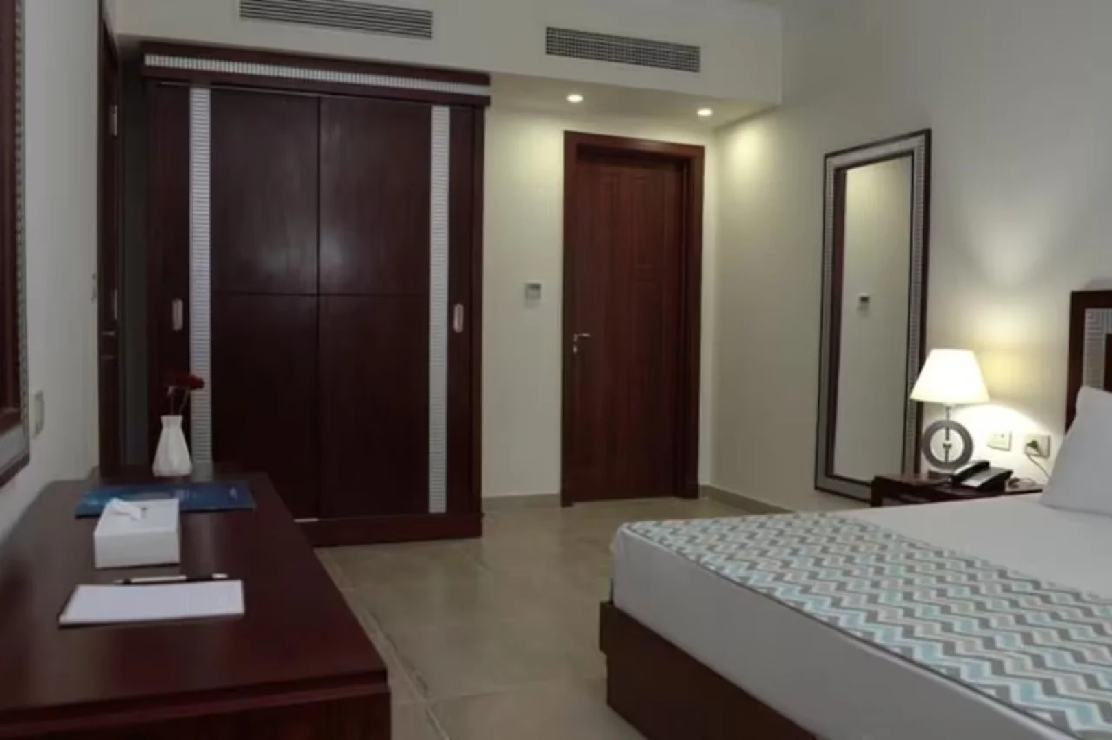 Oyster Bay Beach Suites