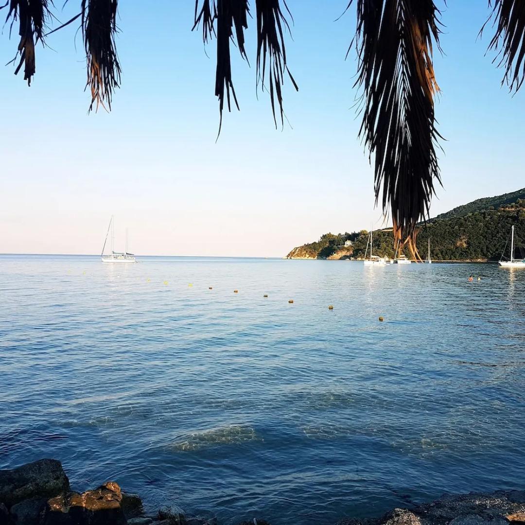 Marathon Studios &Apartments