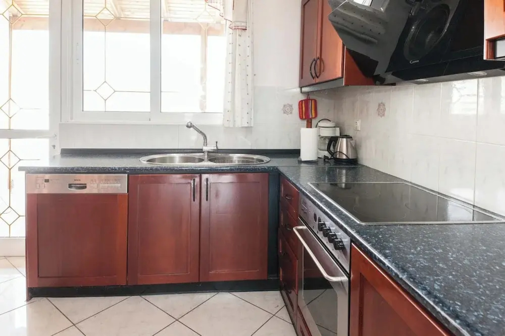 Koridalos Terrace Apt w Spectacular View