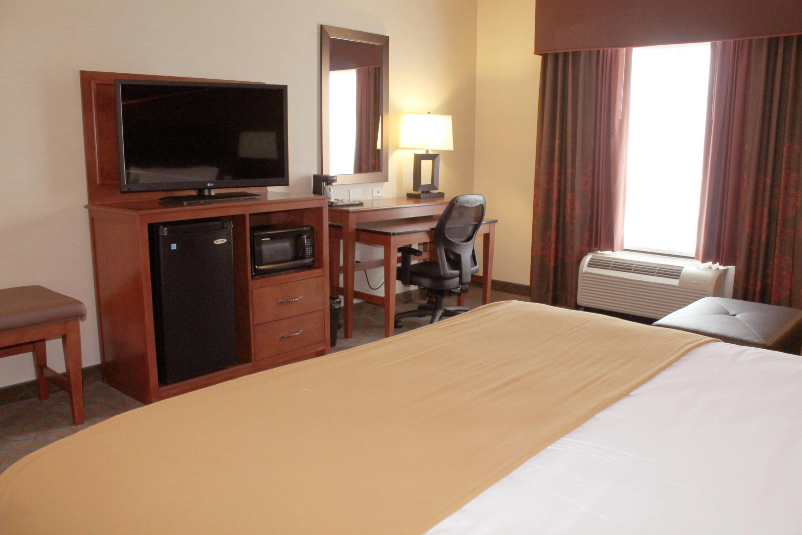 Holiday Inn Express Hotel & Suites Paducah West by IHG
