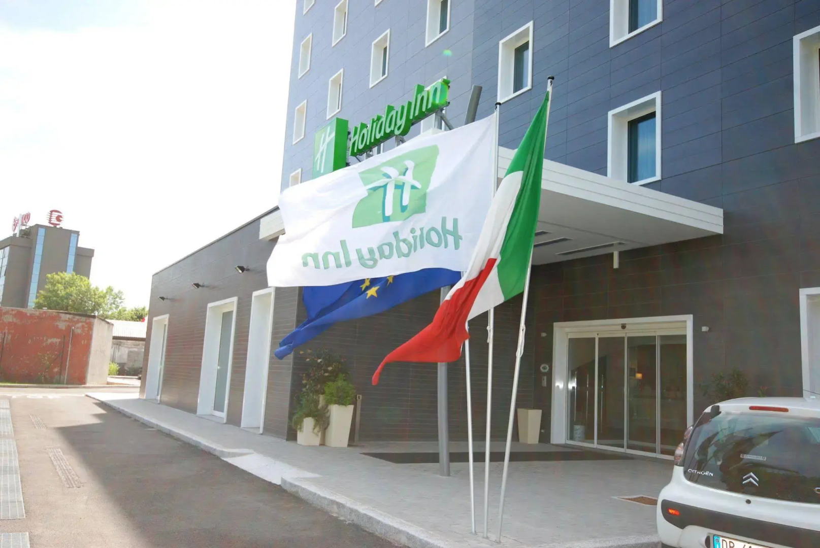 Holiday Inn Milan Nord Zara by IHG