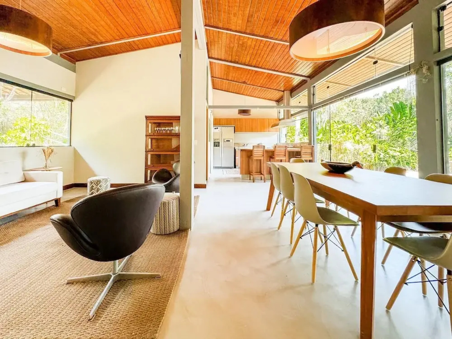 Arquitetura única na Granja Viana