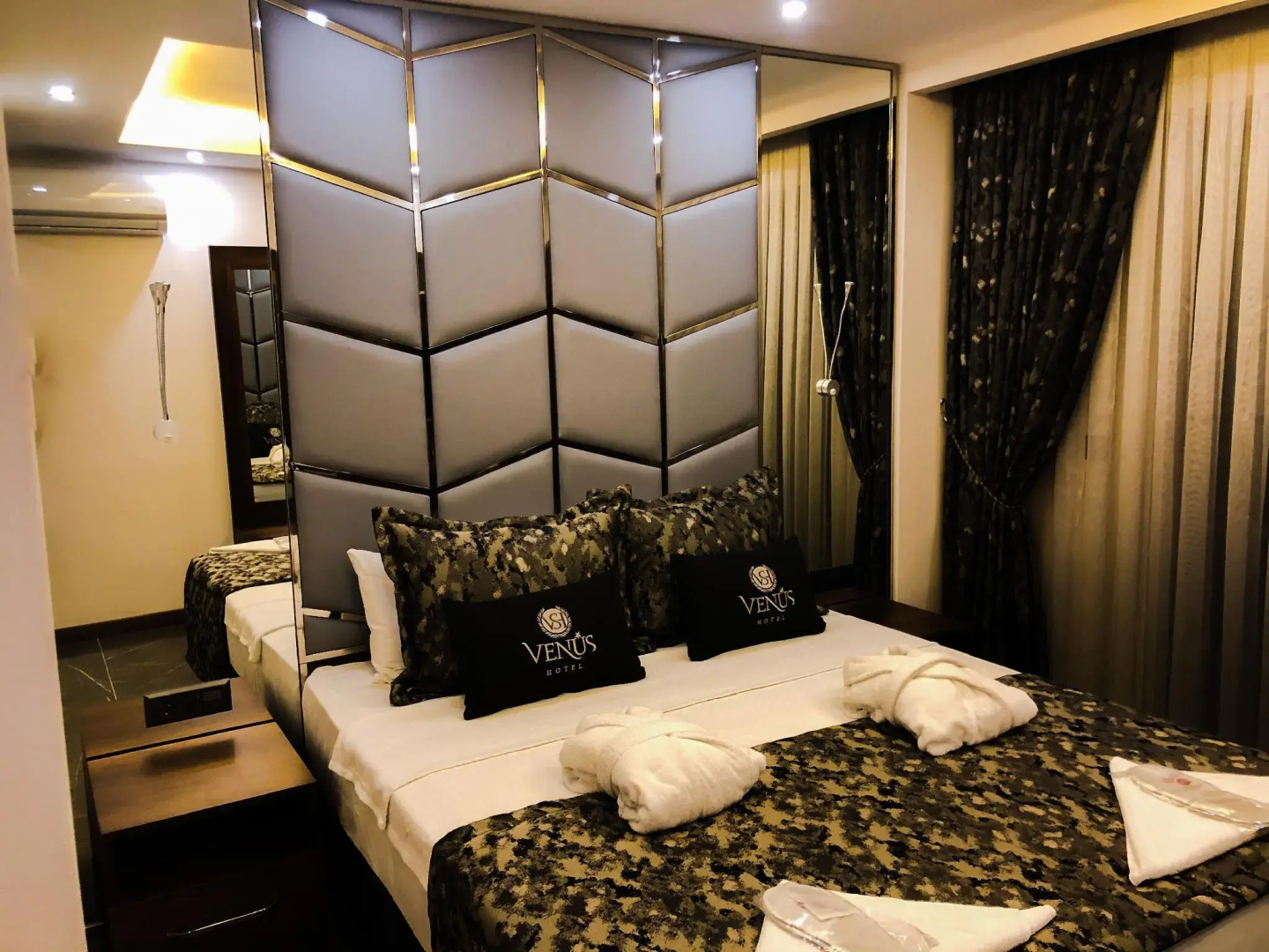 Venus Hotel