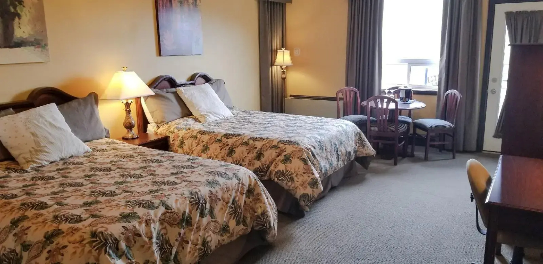 The Falls Inn Walters Falls - An Ontarios Finest I