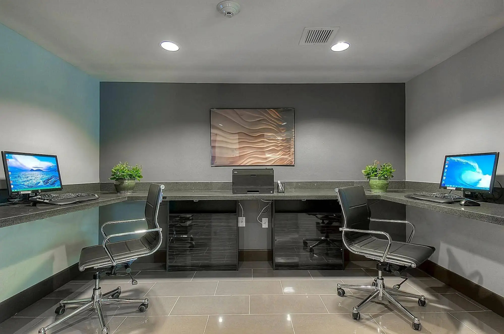 Holiday Inn Express Hotel & Suites Carlsbad Beach by IHG