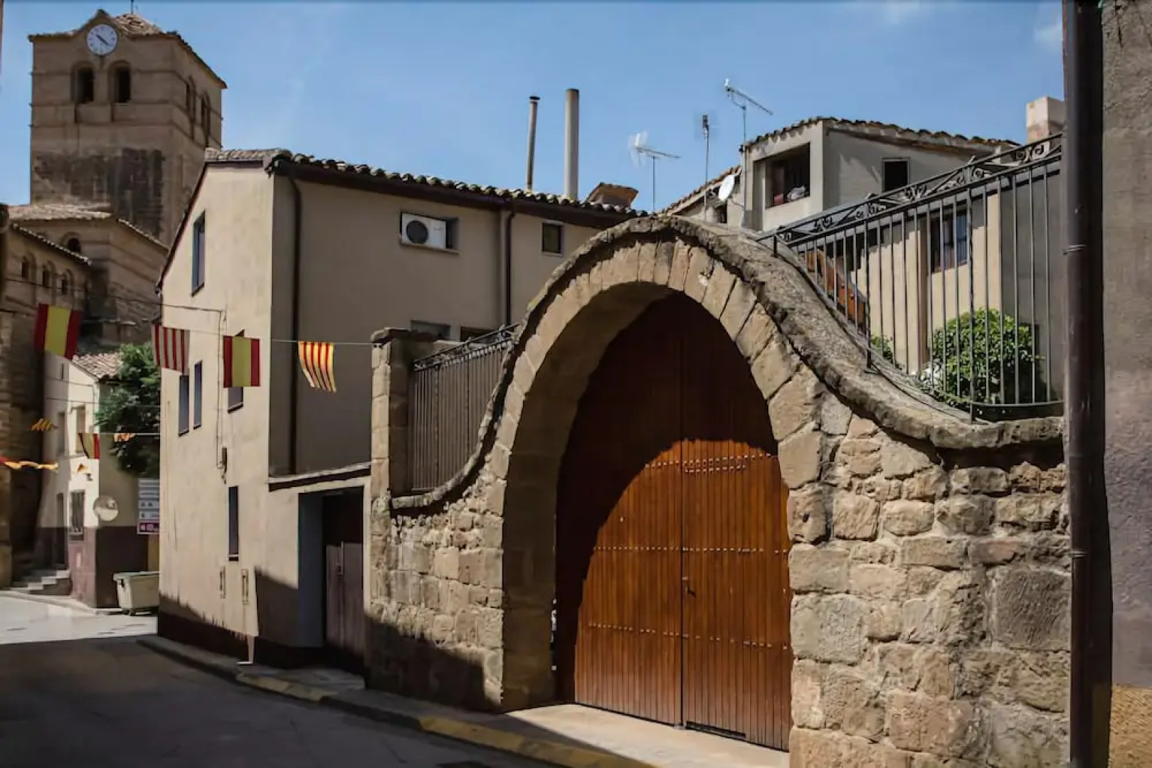 Casa Claveria