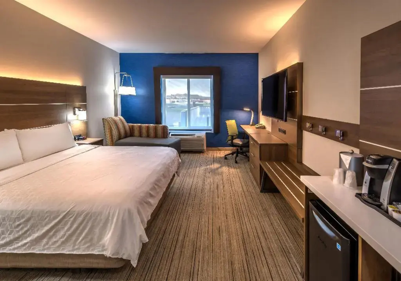 Holiday Inn Express And Suites - Reno Airport