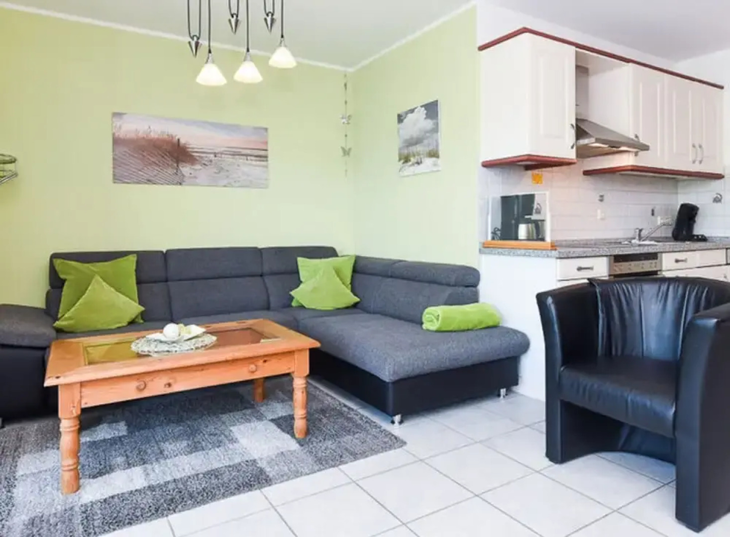 Friesengold Modern Retreat