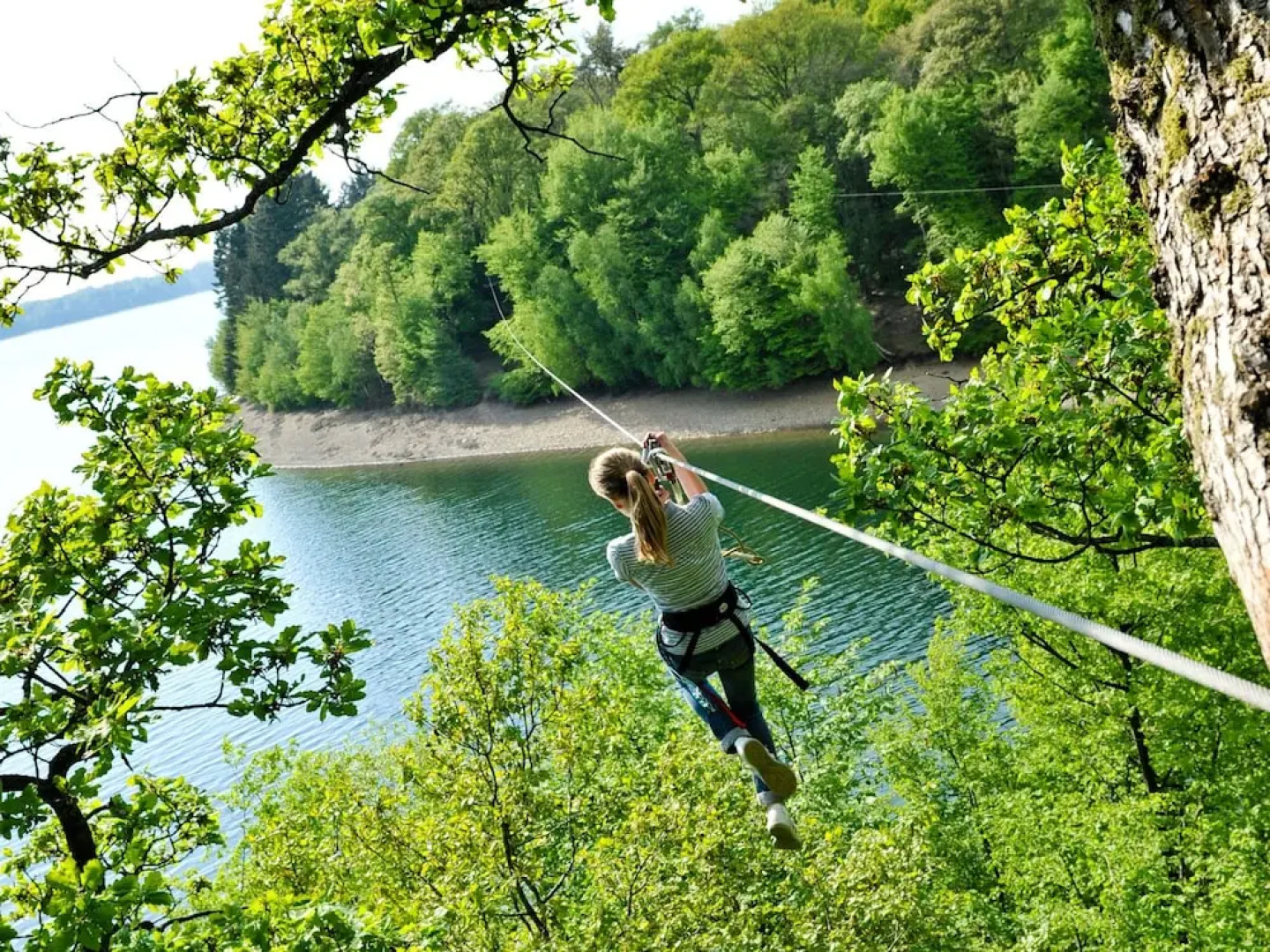 Nice Luxuriuos Villa With Sauna, Located in a Lake Area