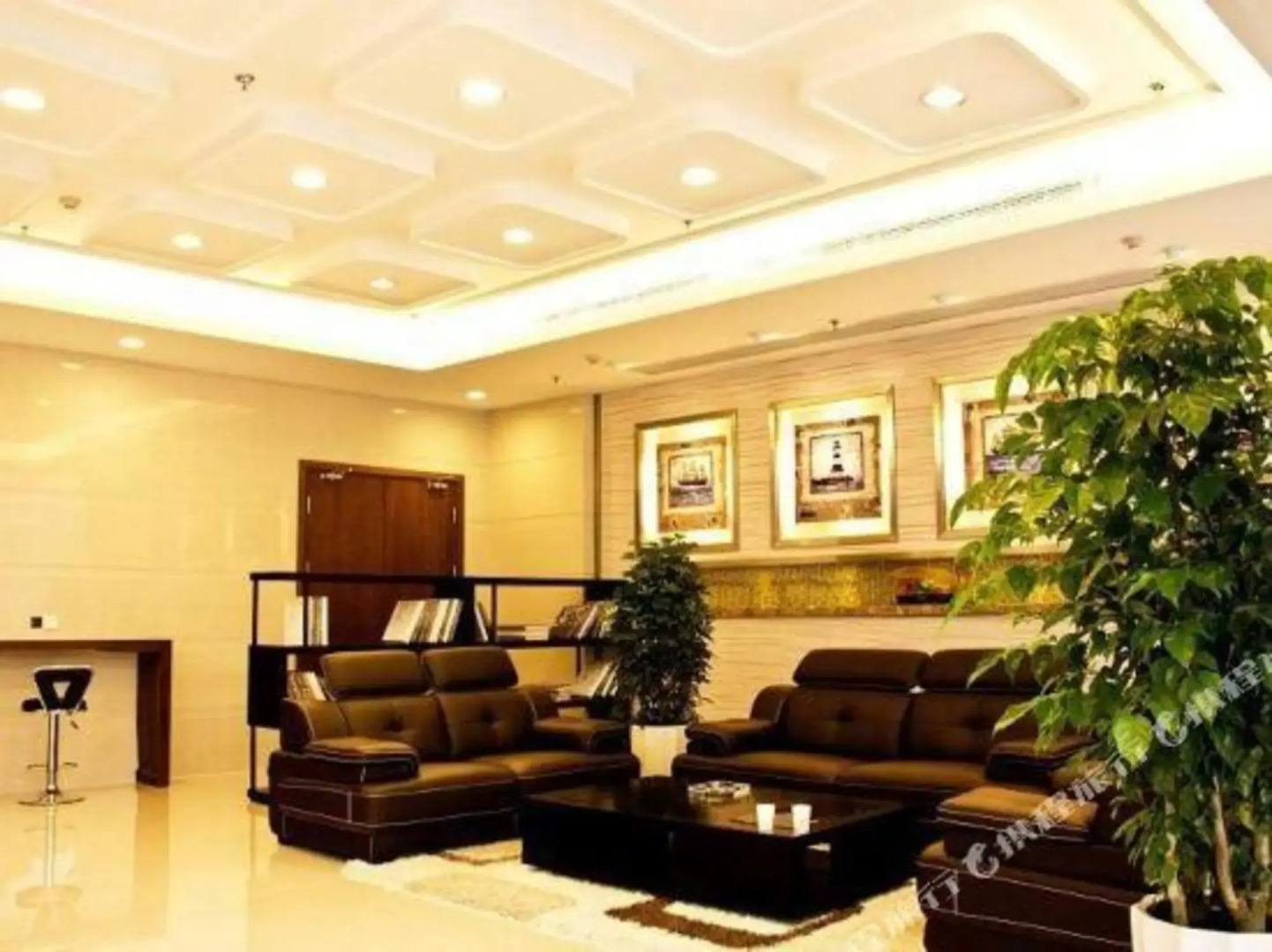 Lanwan Holiday Hotel