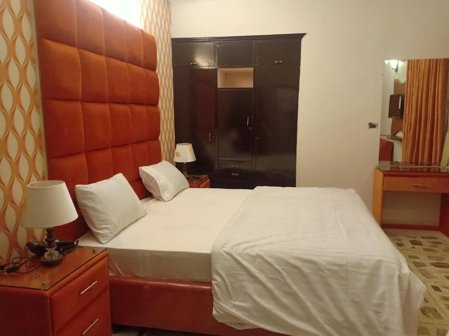 Karachi Hotel & Guest House