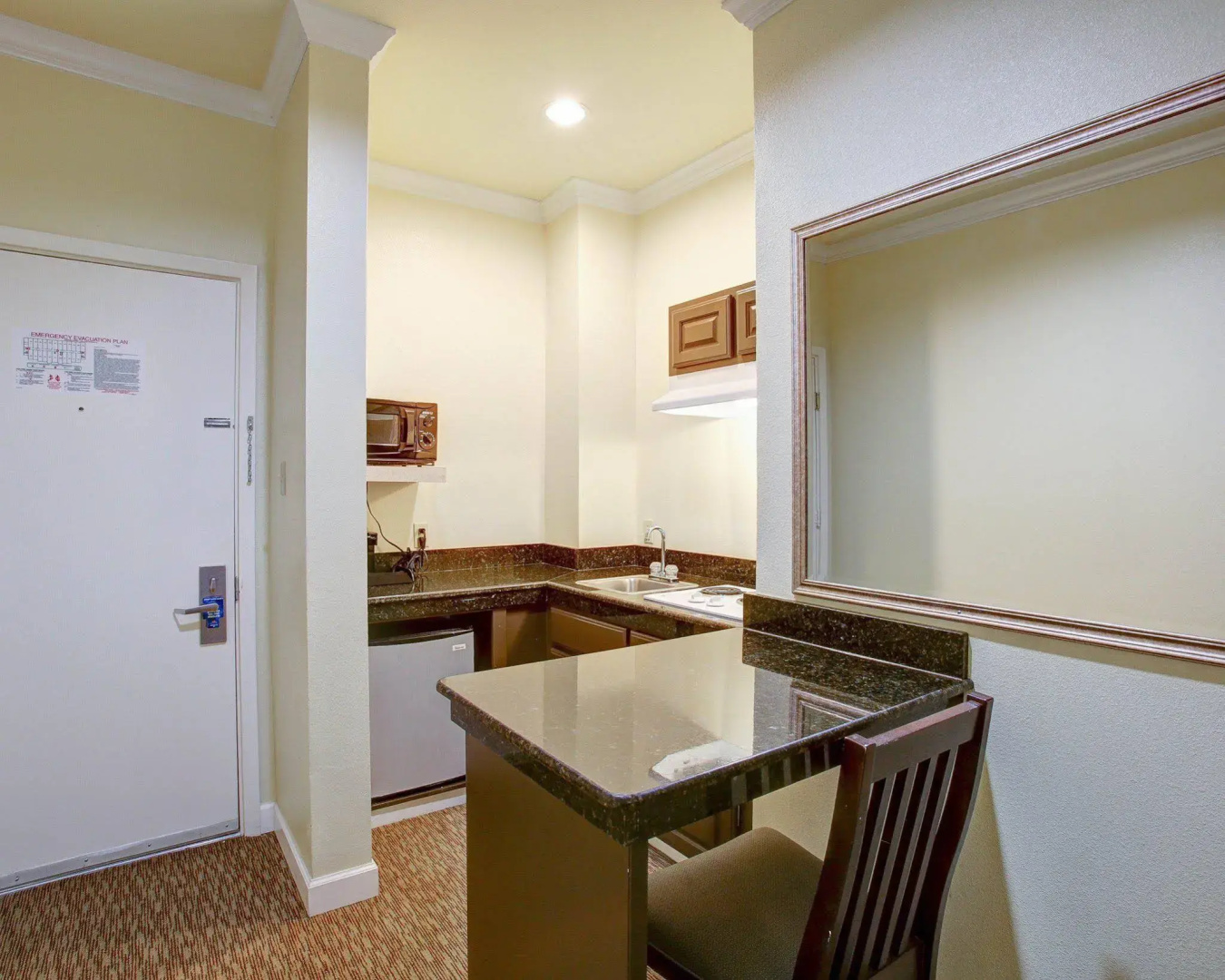Comfort Suites Texas Ave.