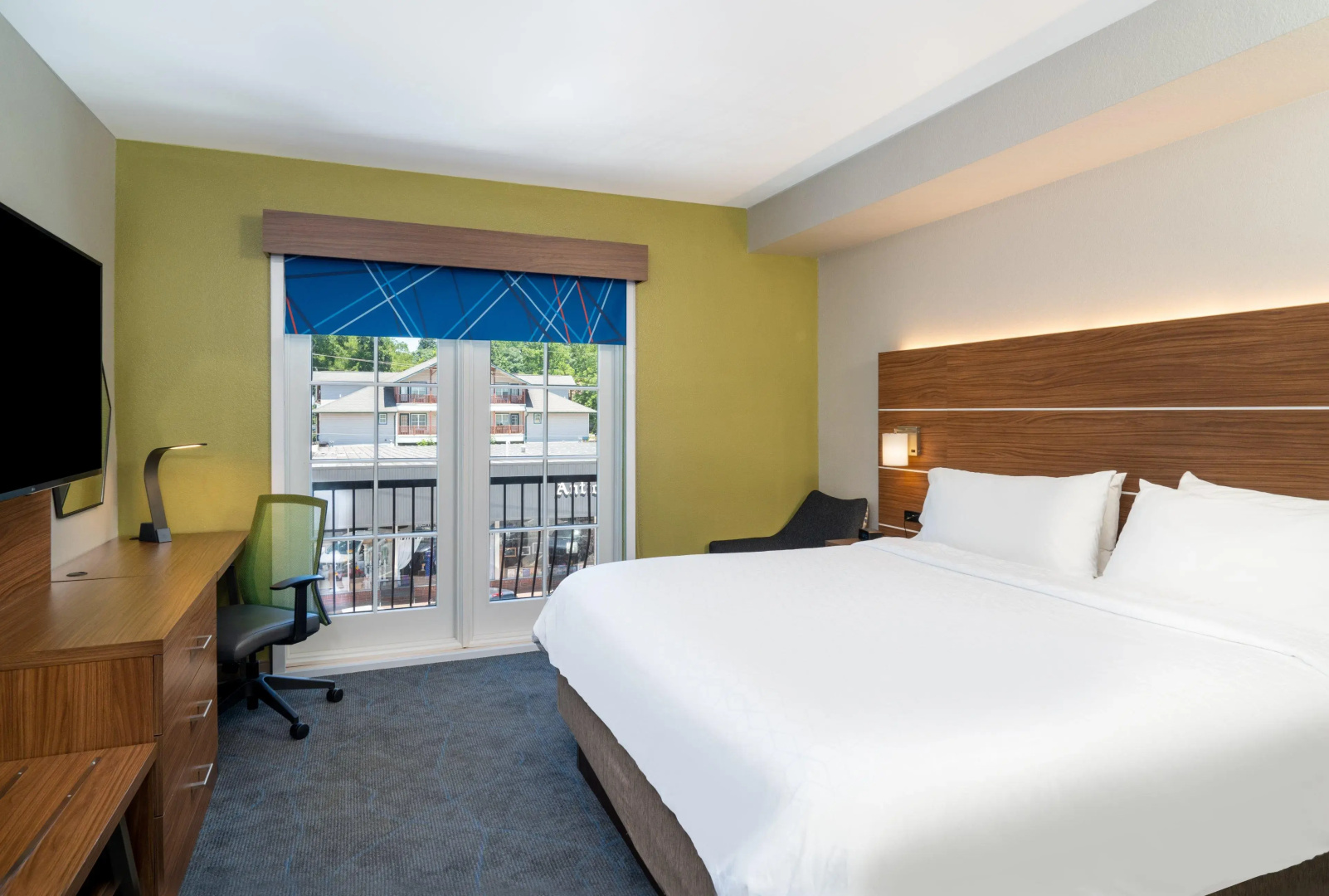 Holiday Inn Express & Suites Dahlonega by IHG