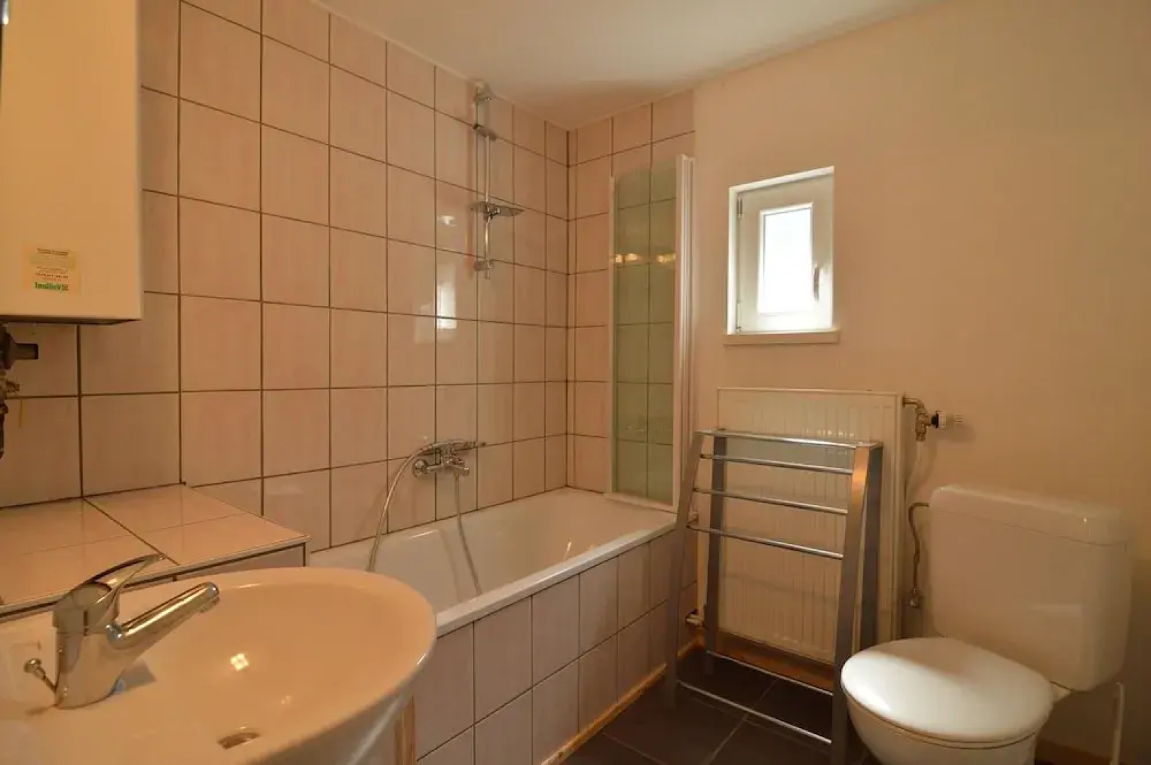 Peaceful Retreat in Ferrieres