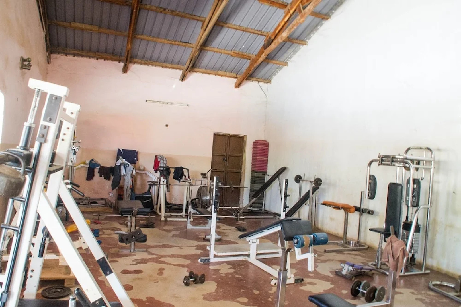 Tropical Suites Hotel