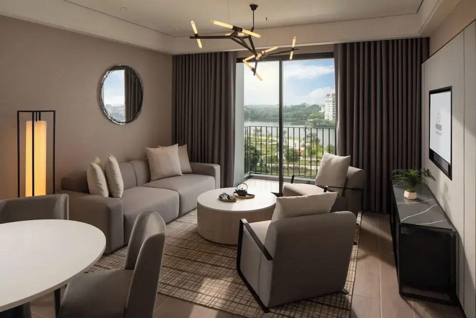 Modena by Fraser Vĩnh Yên