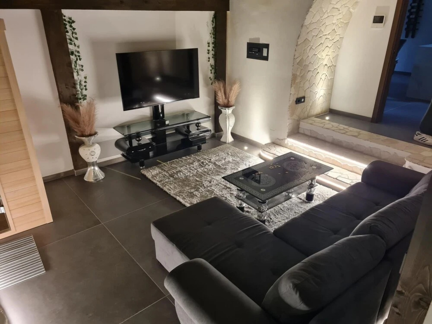 1-bed Cottage With Indoor hot tub and Sauna