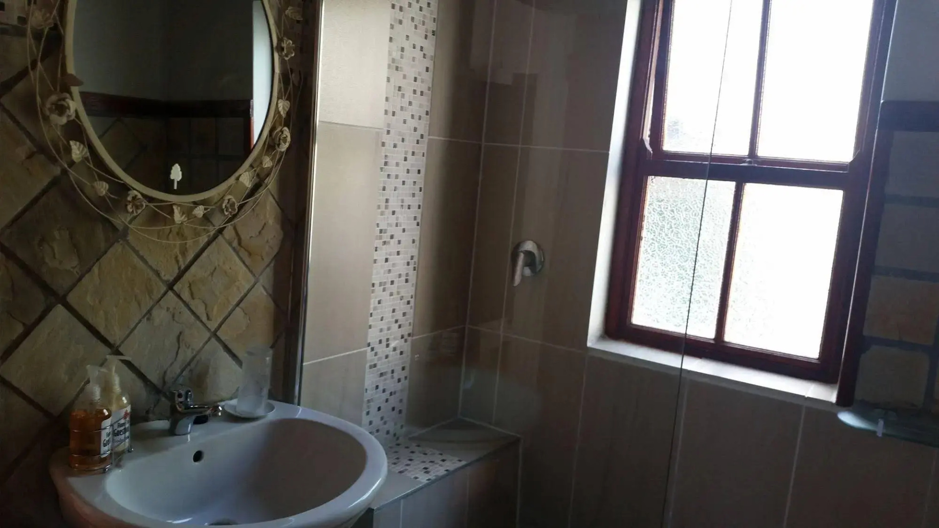 Flametree Guesthouse