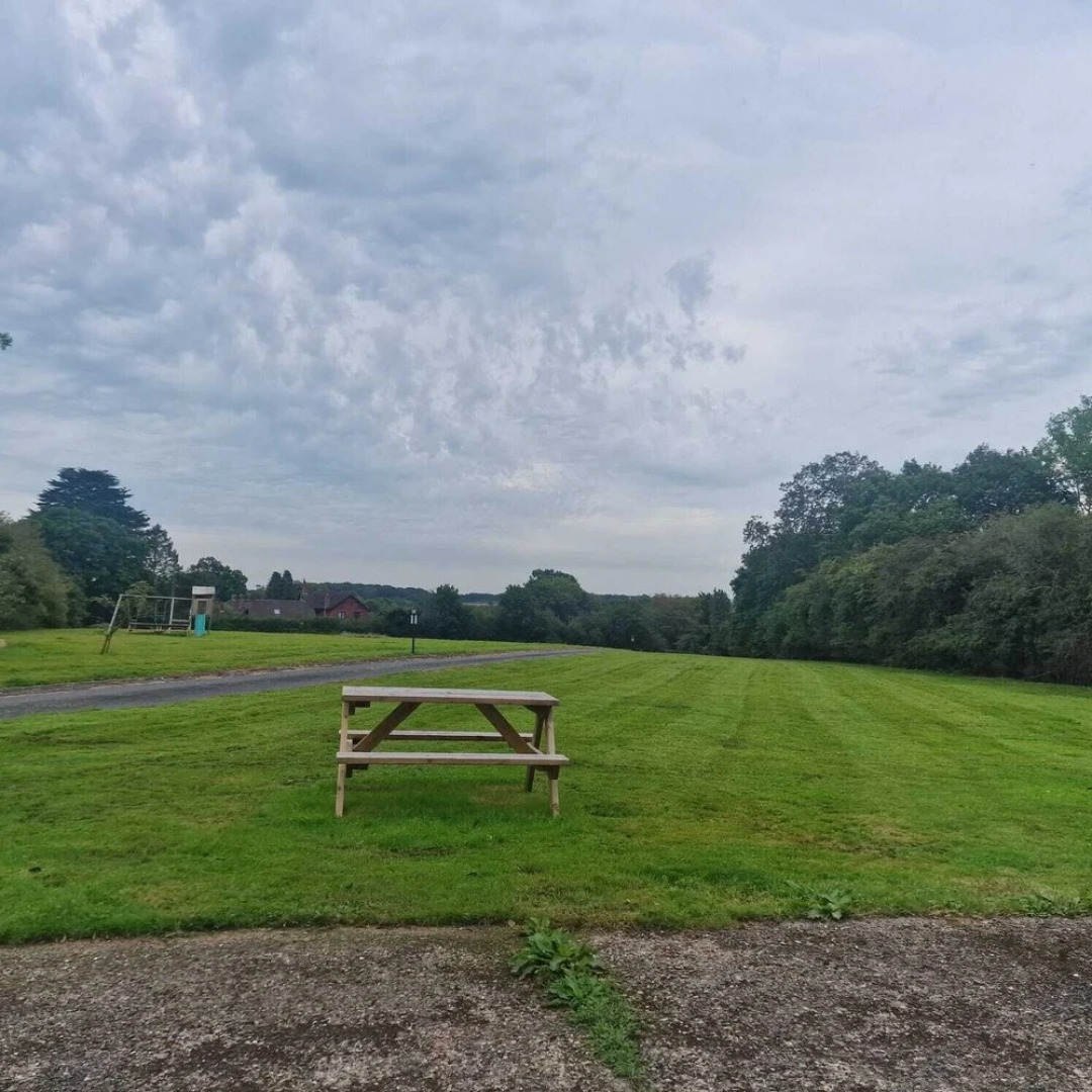The WhiteCottage at Gildridge wd Hot Tub