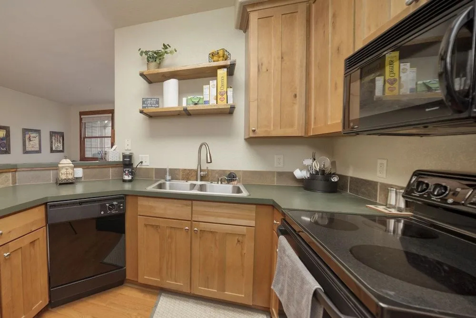 Palomino At Kicking Horse 2 Bedroom Cabin by Redawning