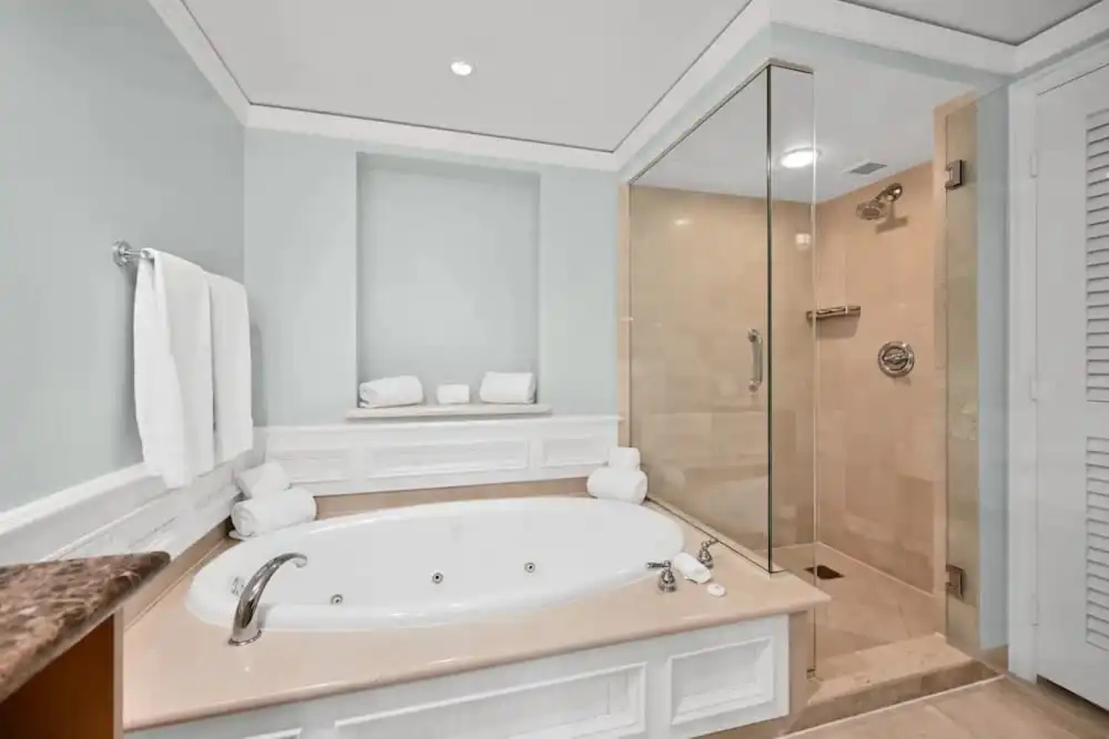 Apt at Ritz Carlton Key Biscayne Miami