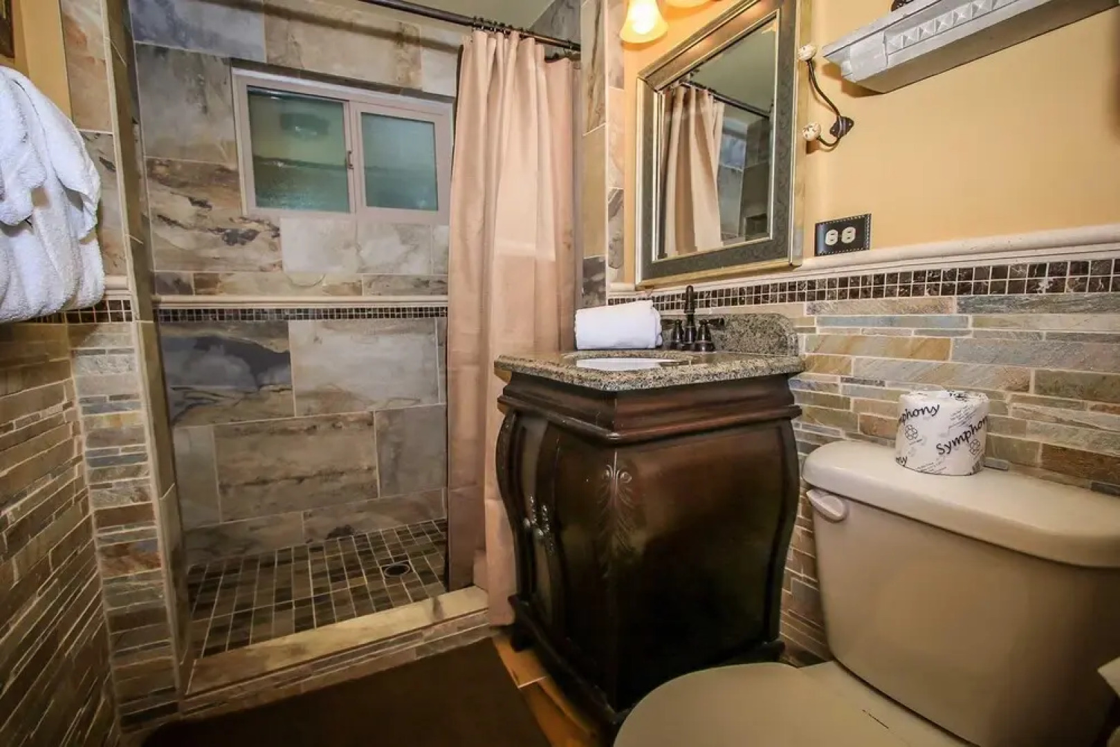 Cabin Idle Ours 933 by RedAwning