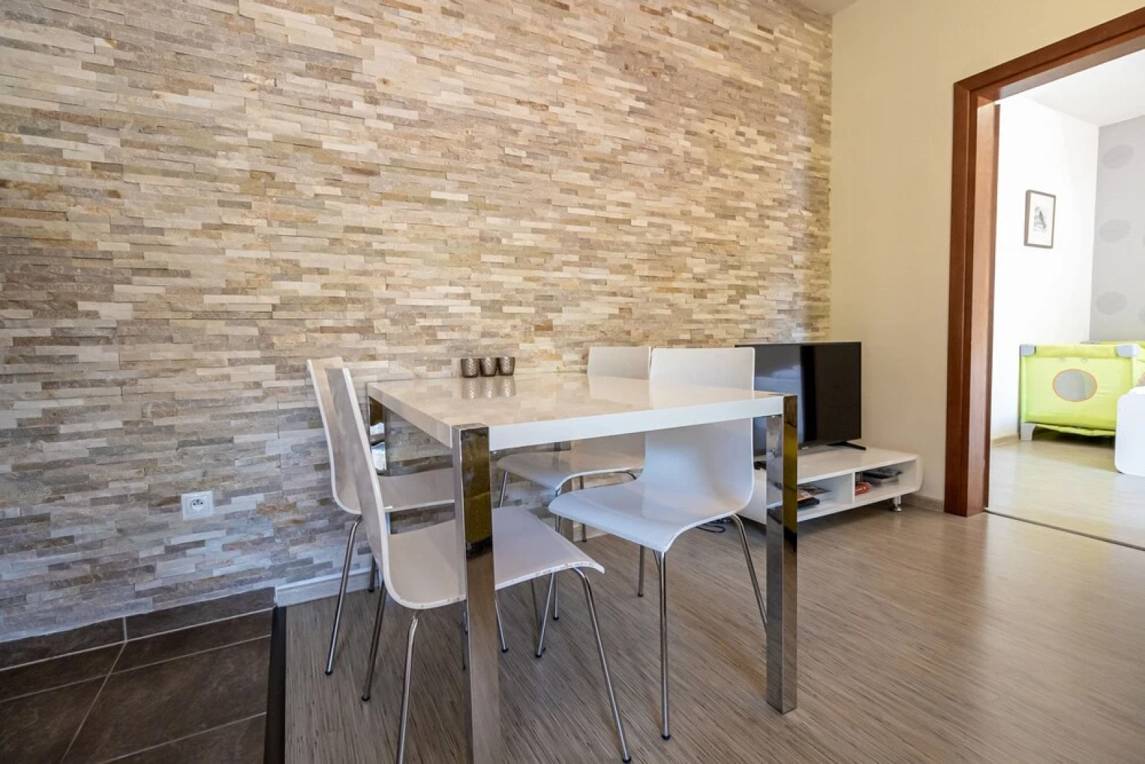 Fatrapark 2 Apartments & Restaurant